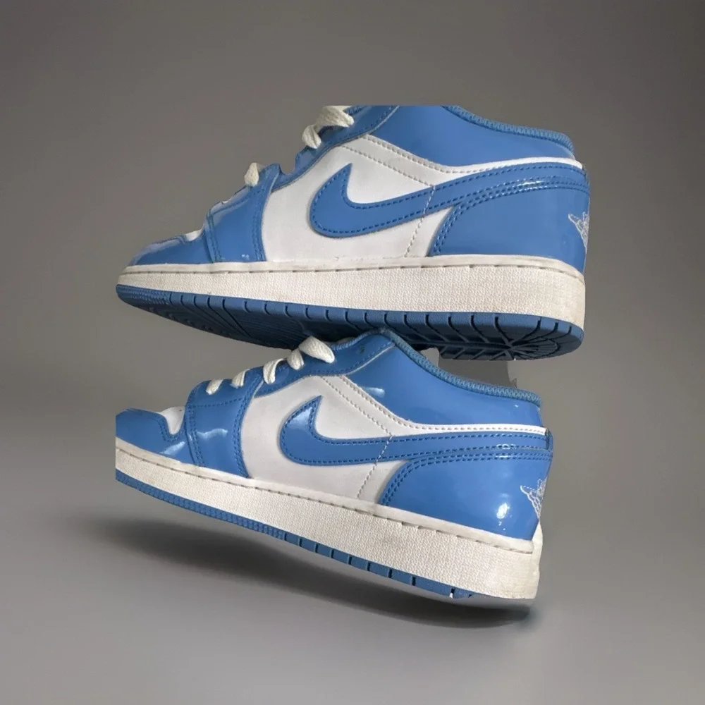 Jordan Air Jordan 1 Low White Blue Boys Sneakers Size 6Y FZ3929-114